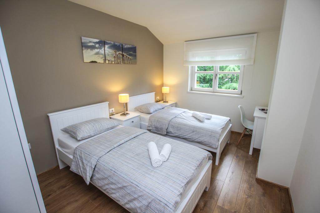 Apartment Doris Porec Esterno foto