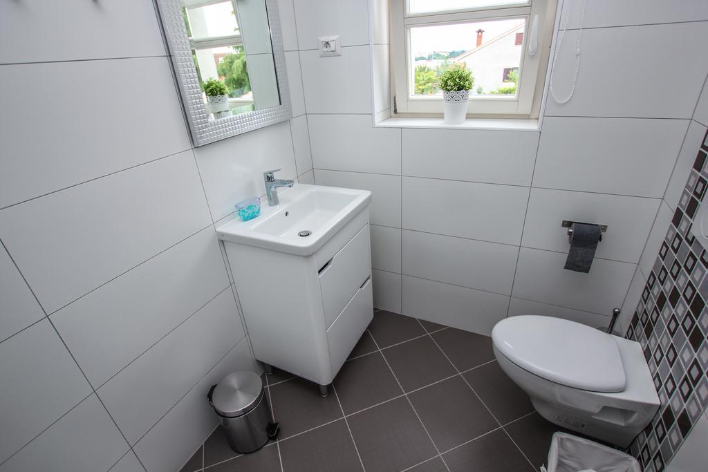 Apartment Doris Porec Esterno foto