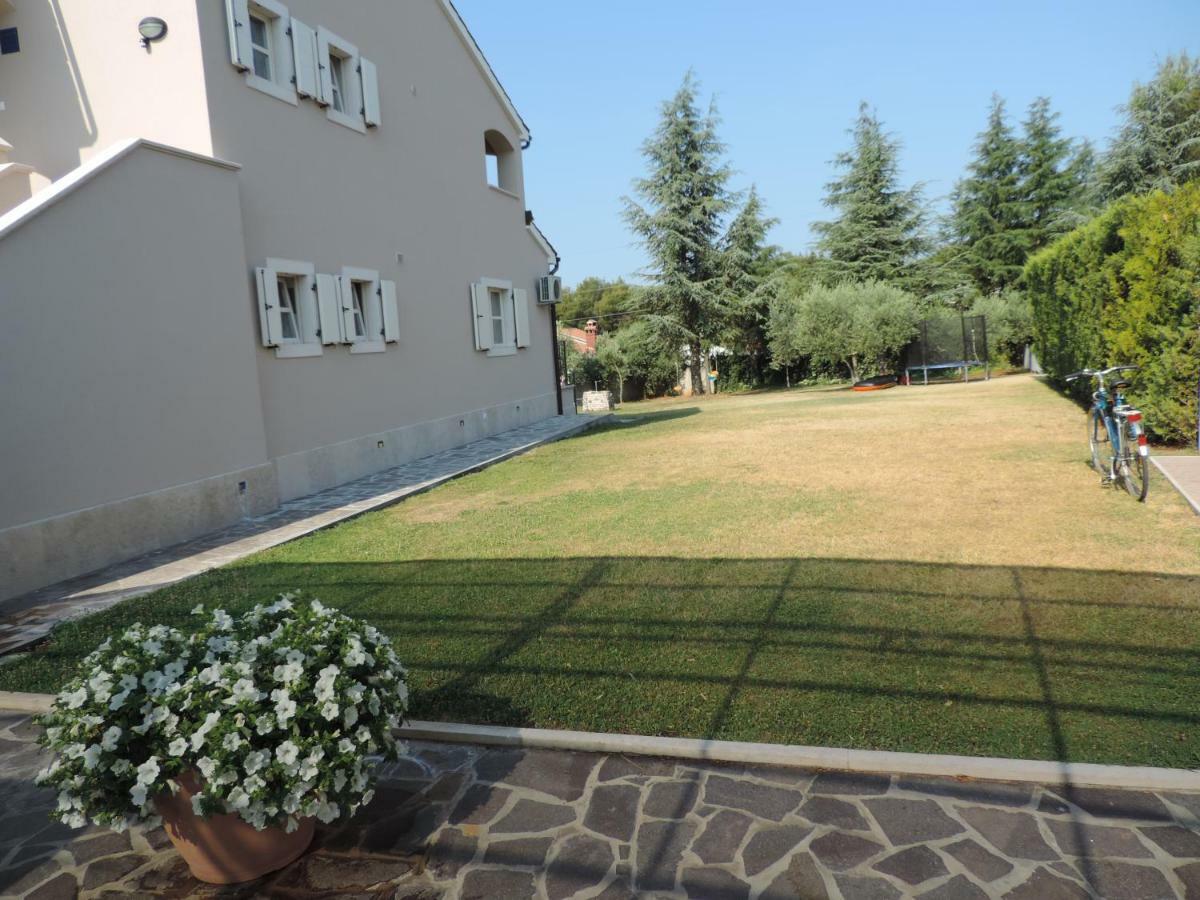 Apartment Doris Porec Esterno foto